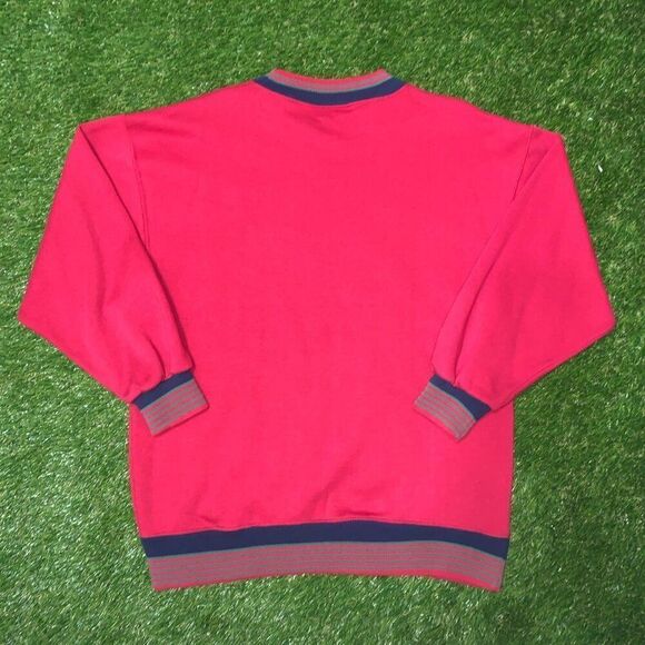 Vintage crewneck sweatshirt with USA front design on a New Moves tag size Large - Picture 2 of 4